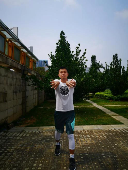 如何通过力量训练改善篮球运动员的速度和敏捷性?_0
